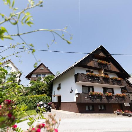 Apartments Pri Urhu بوينج المظهر الخارجي الصورة